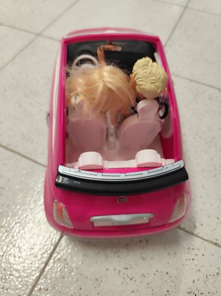 Coche Barbie con Barbie y Ken