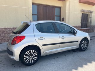 Peugeot 207 2007