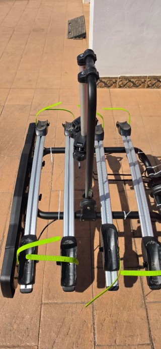 Portabicicletas 4 bicis usado solo 1 vez