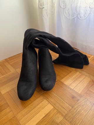 Botas altas negras