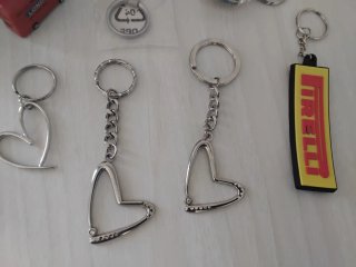 Set portachiavi vari: bus Londra, cuore, cammello