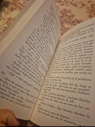 Libro Hay un chico en el baño de las chicas.