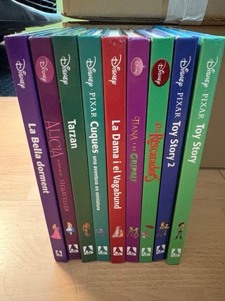Lot de llibres disney en català