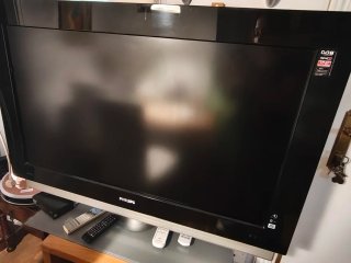 TV Philips Cineos Flat + regalo decodificador TDT