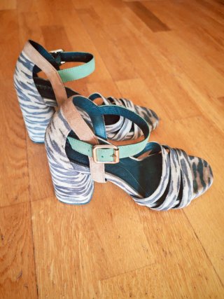 Sandalias Geox Piel Talla 37 Animal Print