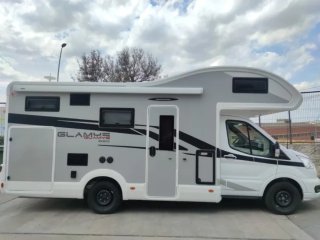 Alquiler - Autocaravana 2024 y 155cv - 6 plazas