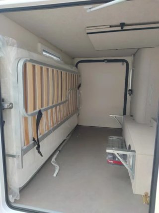 Alquiler - Autocaravana 2024 y 155cv - 6 plazas