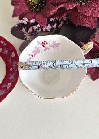 Taza y platillo Royal Albert porcelana inglesa
