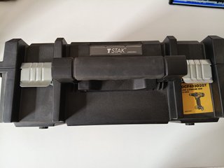 Remachadora Inalámbrica DeWalt DCF403D2GT