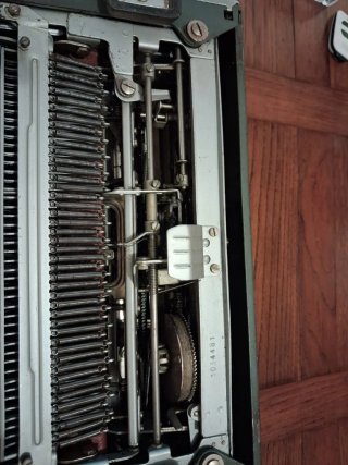 Máquina de escribir Olympia vintage