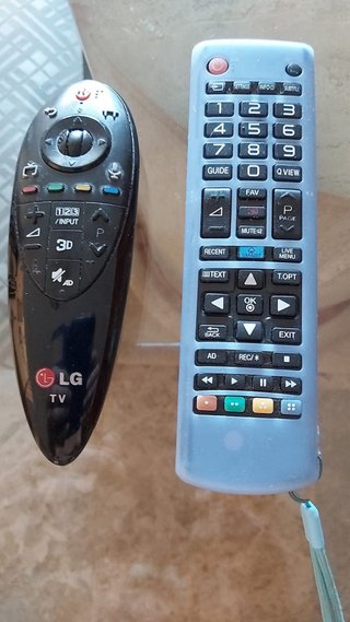 TV LG 50 Negra y Plateada
