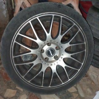 Llantas 18 Motorsport Grupo VAG