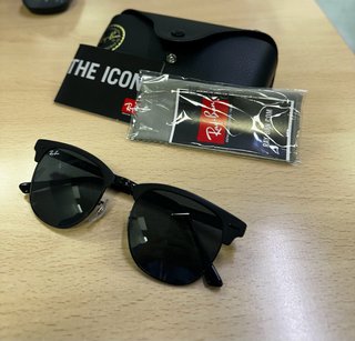 Gafas de sol Ray-Ban Clubmaster negras