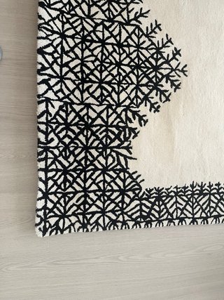 Alfombra Zara Home Lana Beige y Negro