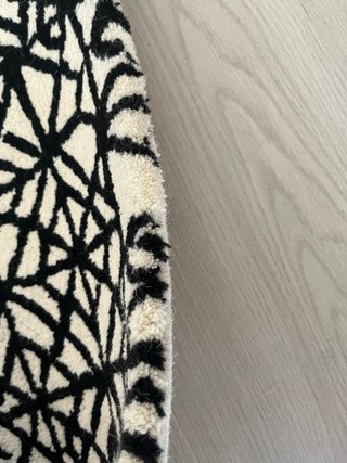 Alfombra Zara Home Lana Beige y Negro