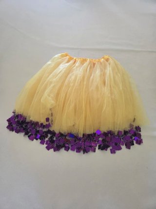 Falda tutú amarilla con lentejuelas moradas