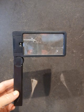 Lupa de lectura con LED plegable