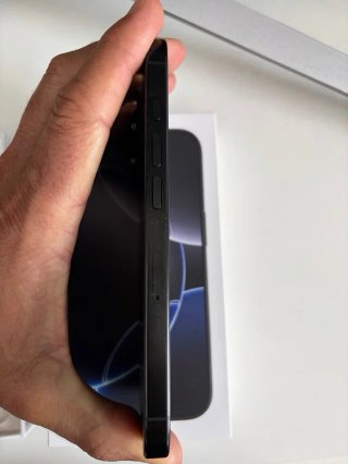 iPhone 16 Pro - 256GB - Negro