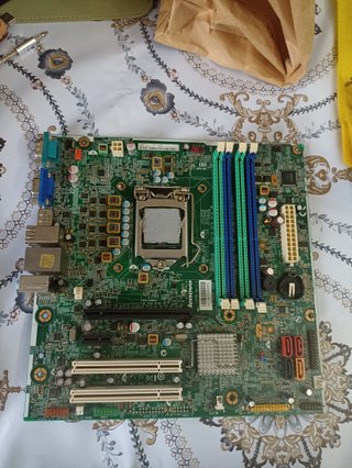 Pack placa base Lenovo + procesador i3 (leer)