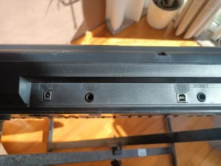 Teclado Yamaha YPT-240
