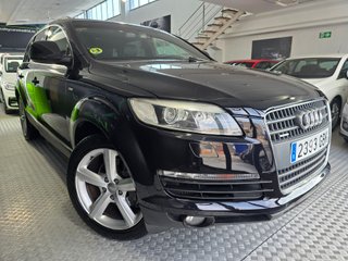 AUDI Q7 3.0 TDI quattro tiptronic
