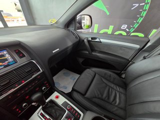 AUDI Q7 3.0 TDI quattro tiptronic