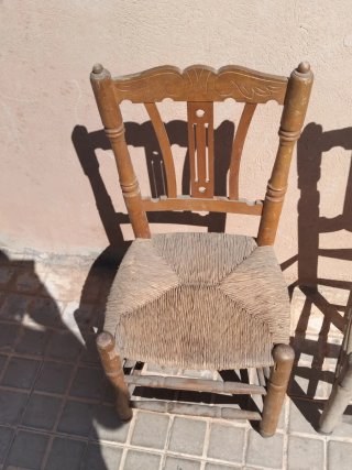 Conjunto de 2 Sillas Rústicas de Madera