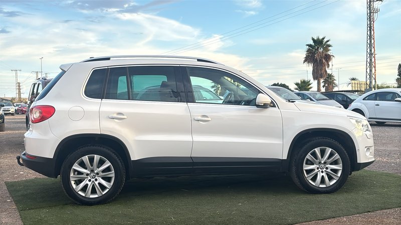 Volkswagen Tiguan 2.0 TDI +Motion Tip. 2009, foto 29