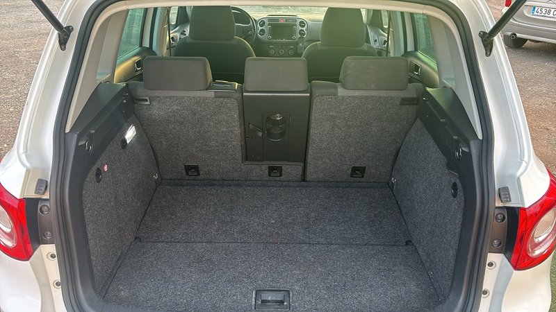 Volkswagen Tiguan 2.0 TDI +Motion Tip. 2009, foto 30