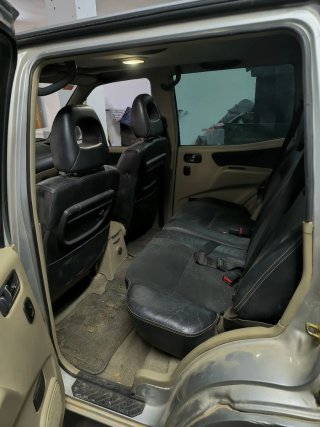 Nissan Terrano II 2004
