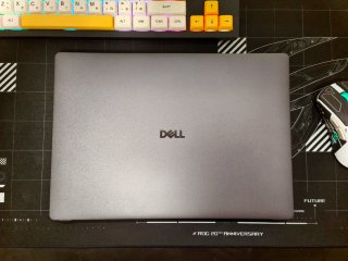 Portátil Dell Pro 14 Premium OLED
