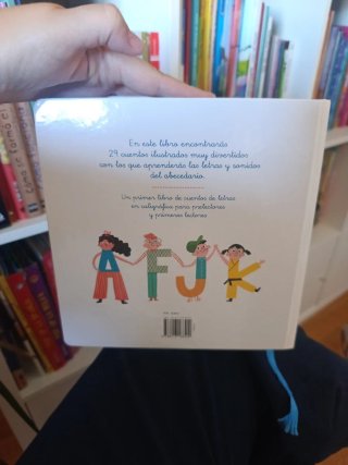 Un cuento para cada letra : aprende las 29 letr...