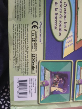 Lote variado de libros infantil en español.