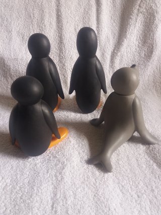 FIGURAS FAMILIA PINGU EDITOY GOLDEN