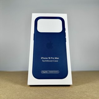 Funda iPhone 18 Pro Max Trenzado Técnico Azul