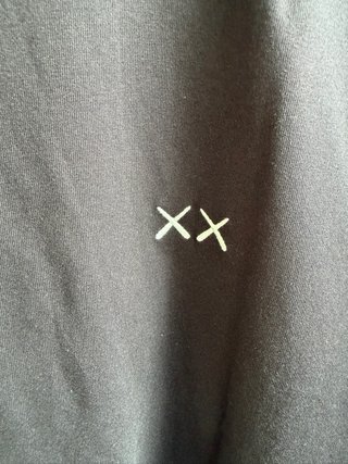 Camiseta KAWS UNIVERSE