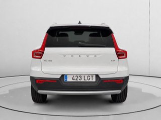 Volvo XC40 T3 Momentum Auto 120 kW (163 CV)