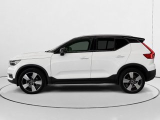 Volvo XC40 T3 Momentum Auto 120 kW (163 CV)
