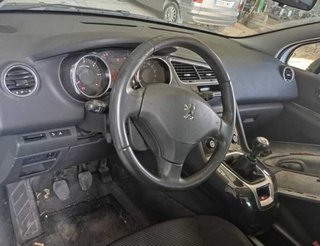 Peugeot 464017 capot 5008 premium