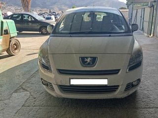 Peugeot 464017 capot 5008 premium