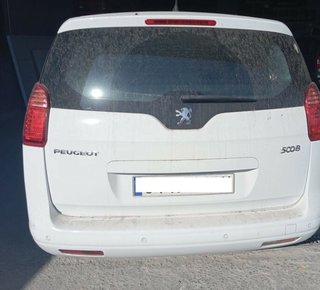 Peugeot 464017 capot 5008 premium