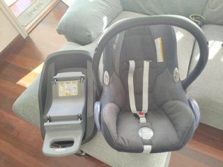 Maxi Cosi Cabriofix + Isofix Base