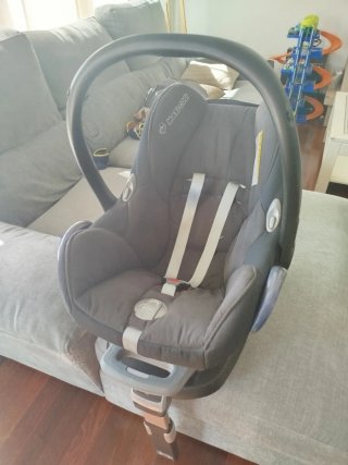 Maxi Cosi Cabriofix + Isofix Base