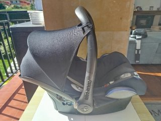 Maxi Cosi Cabriofix + Isofix Base