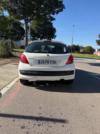 Peugeot 207 AUTOMATICO