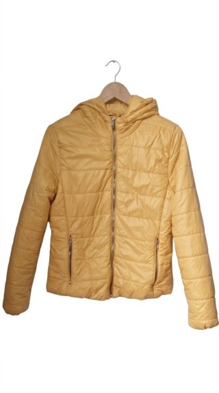 Chaqueta acolchada tipo plumas amarilla