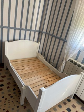 Cama infantil extensible blanca
