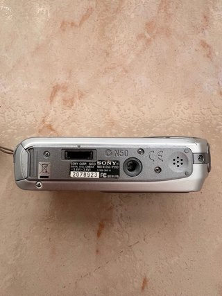 Sony Cyber-shot DSC-P200 | Digicam Y2K Vintage