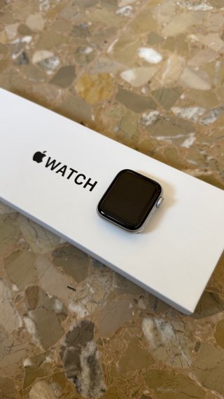 Apple Watch SE (2ª Gen) 40mm Plata