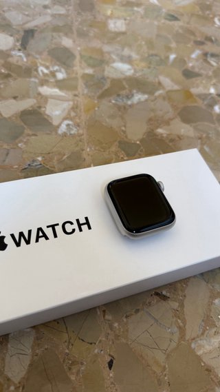 Apple Watch SE (2ª Gen) 40mm Plata